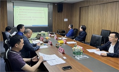 湖南省政協(xié)副主席、工商聯(lián)主席張健一行蒞臨進(jìn)芯電子指導工作